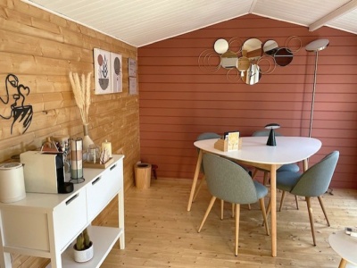 PerspeKtiv - Caroline COUCHOUD - Coaching Scolaire Etudiants Lyceens - chalet cabinet.jpeg PerspeKtiv - Caroline COUCHOUD - Coaching Scolaire Etudiants Lyceens - chalet cabinet.jpeg